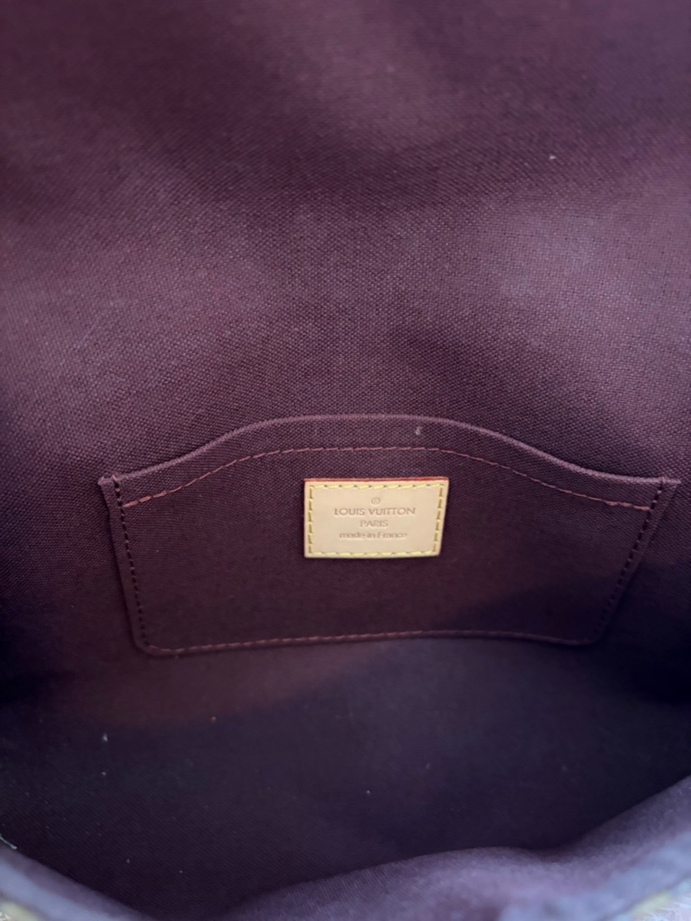 Louis Vuitton Monogram Favorite MM - Picture 10 of 11
